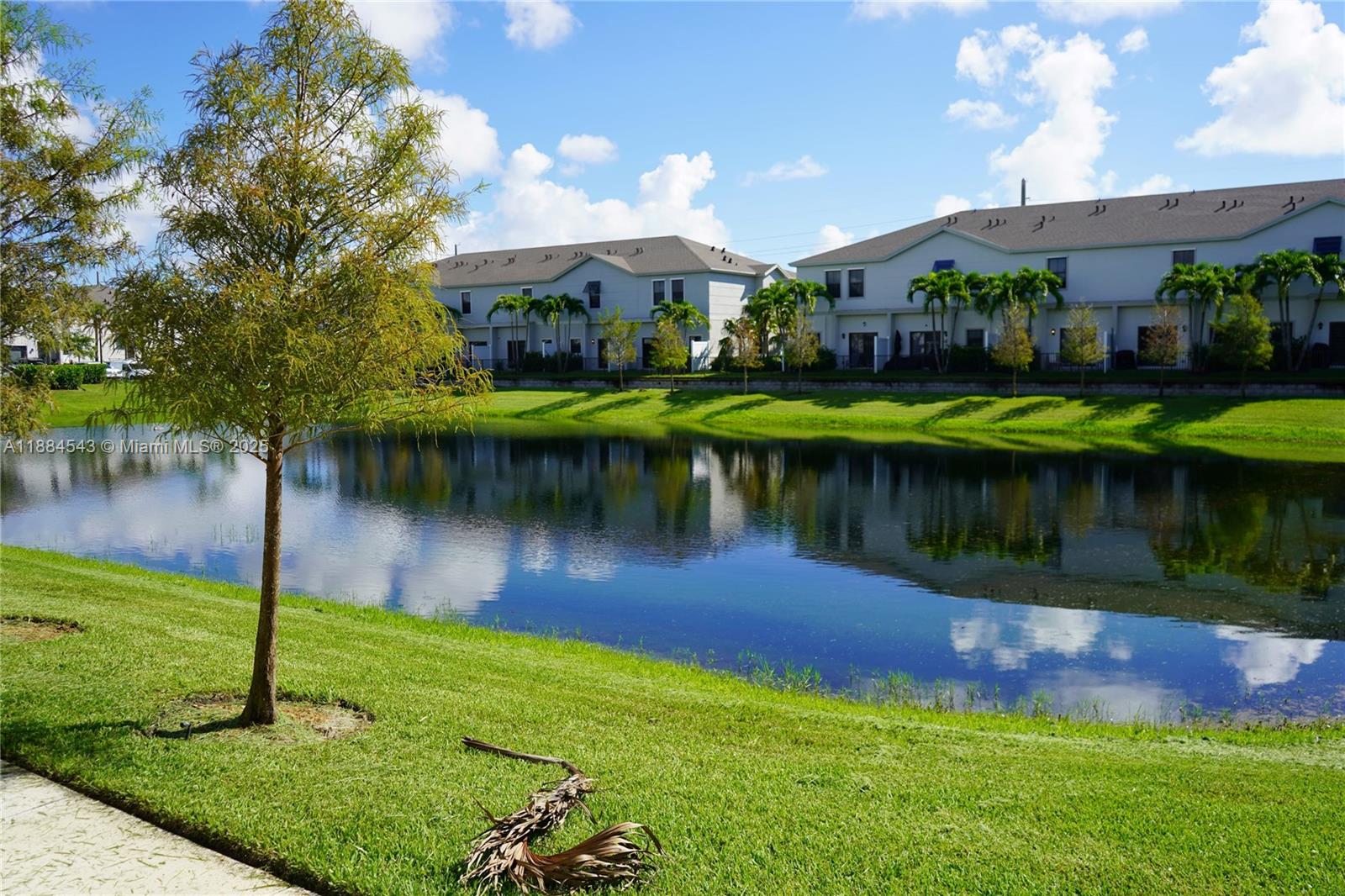 HIGHLAND OAKS - Residential