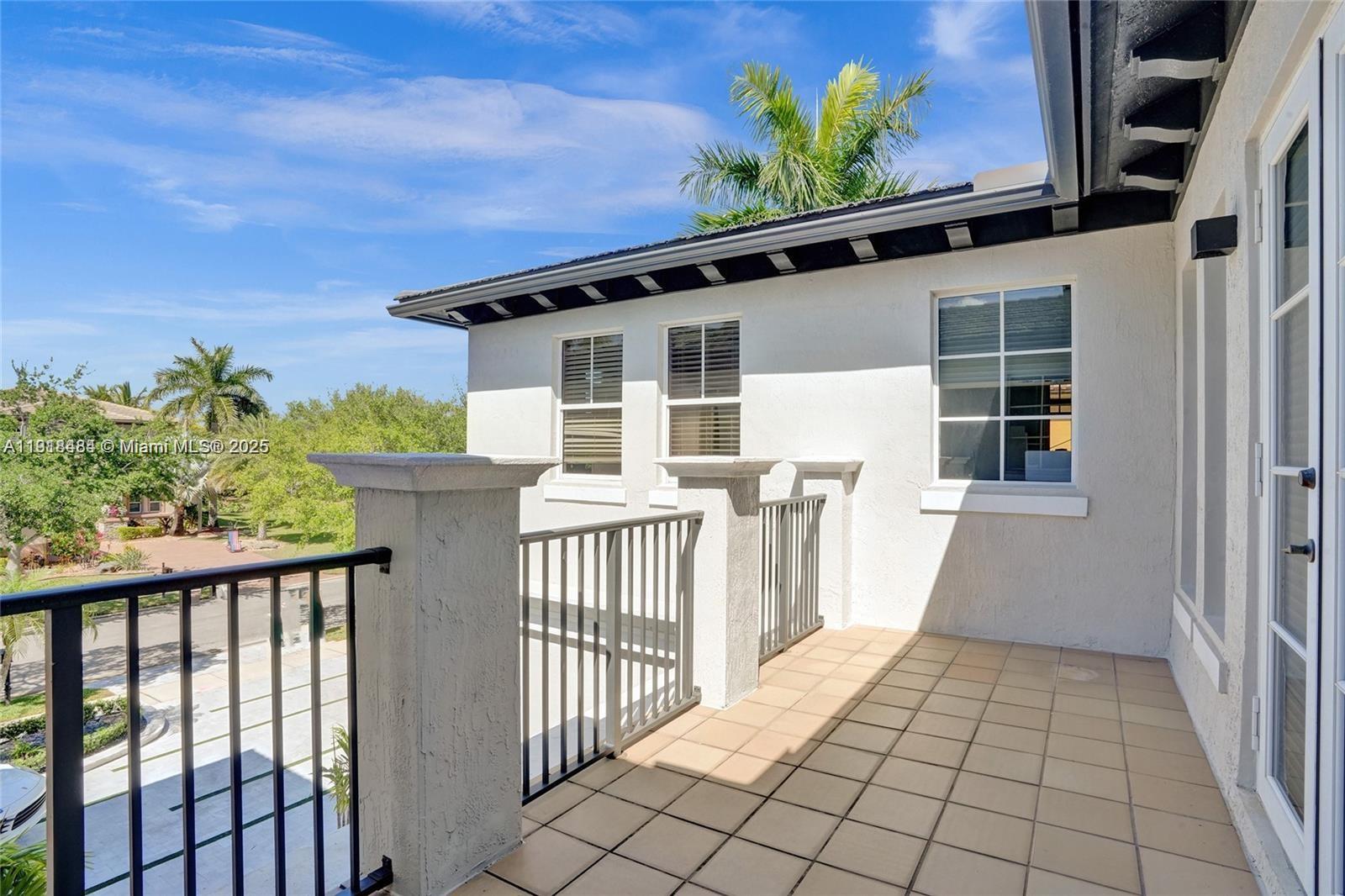 HERON BAY NORTHEAST - Residential