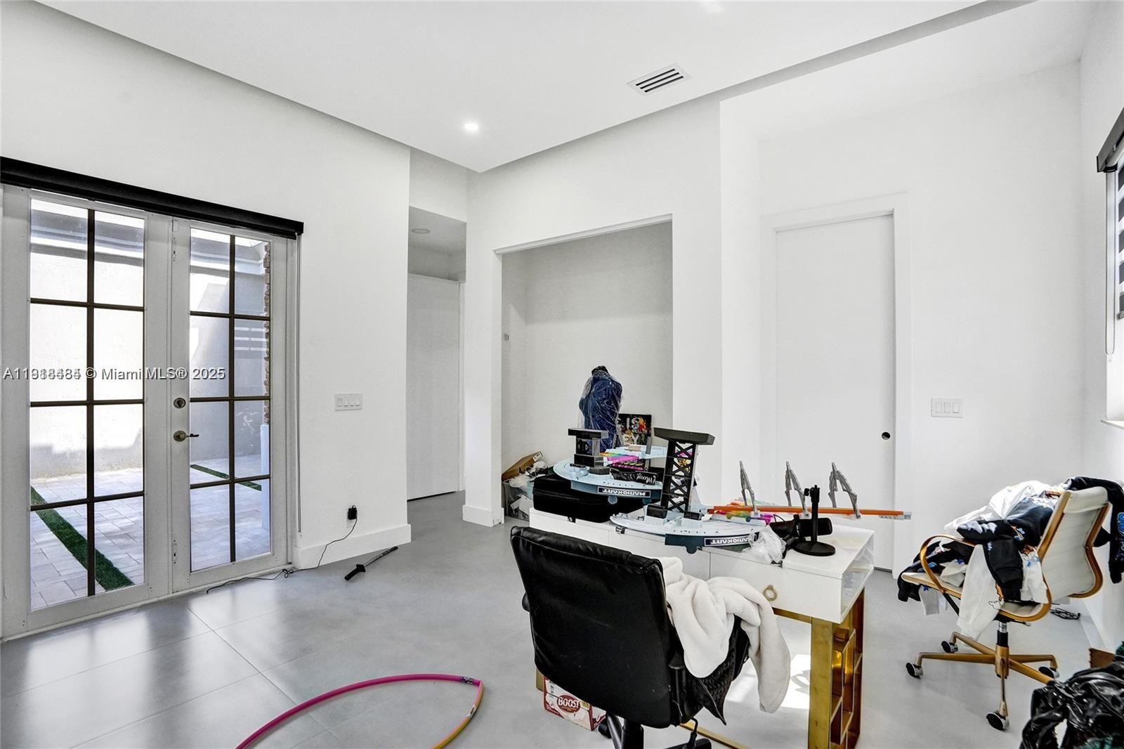 HERON BAY NORTHEAST - Residential