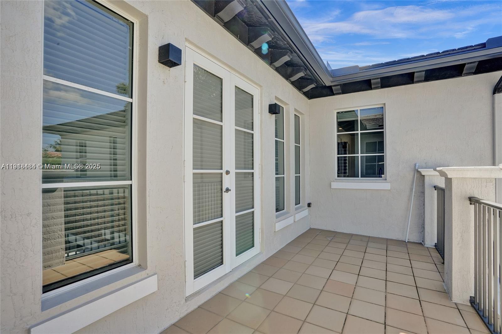 HERON BAY NORTHEAST - Residential