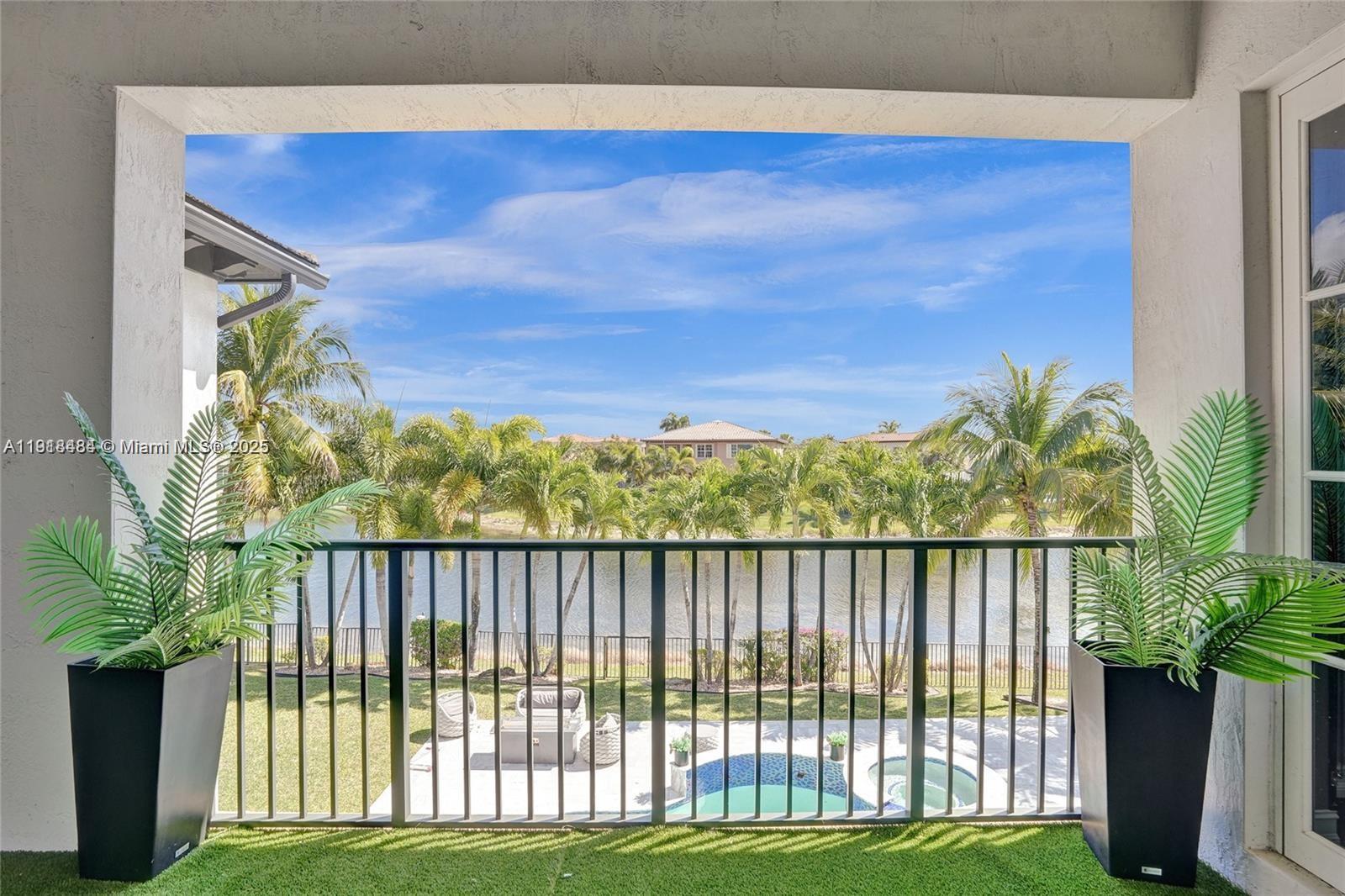 HERON BAY NORTHEAST - Residential