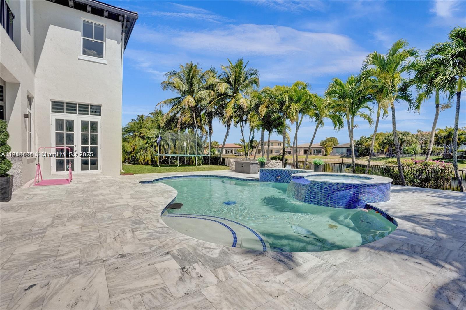 HERON BAY NORTHEAST - Residential