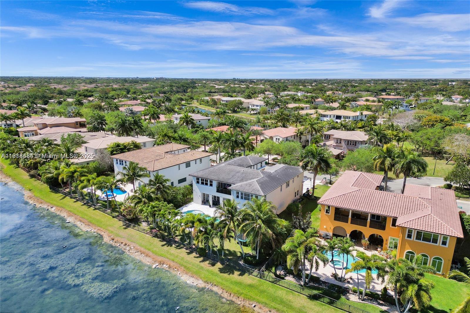 HERON BAY NORTHEAST - Residential