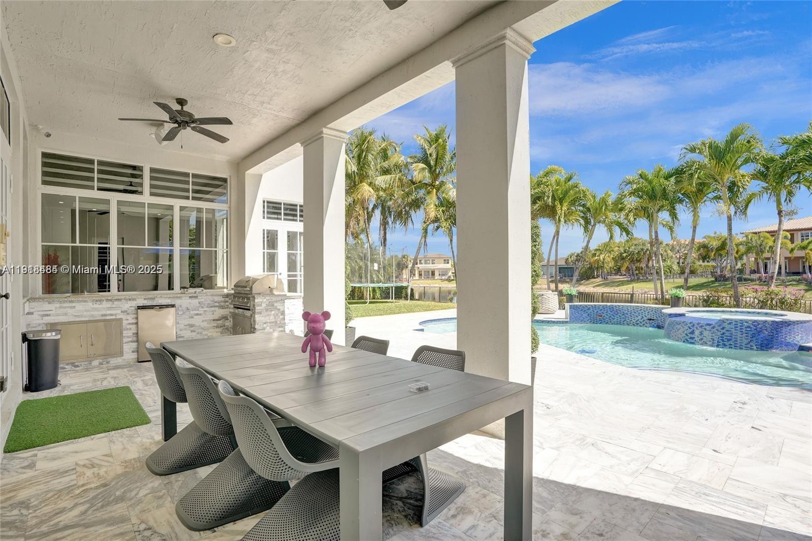 HERON BAY NORTHEAST - Residential