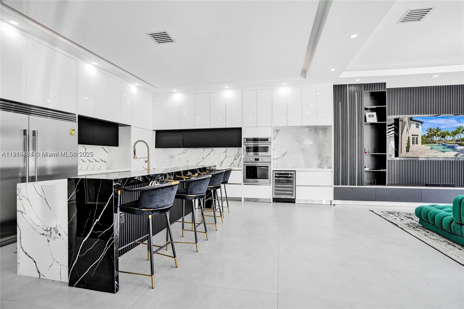 HERON BAY NORTHEAST - Residential