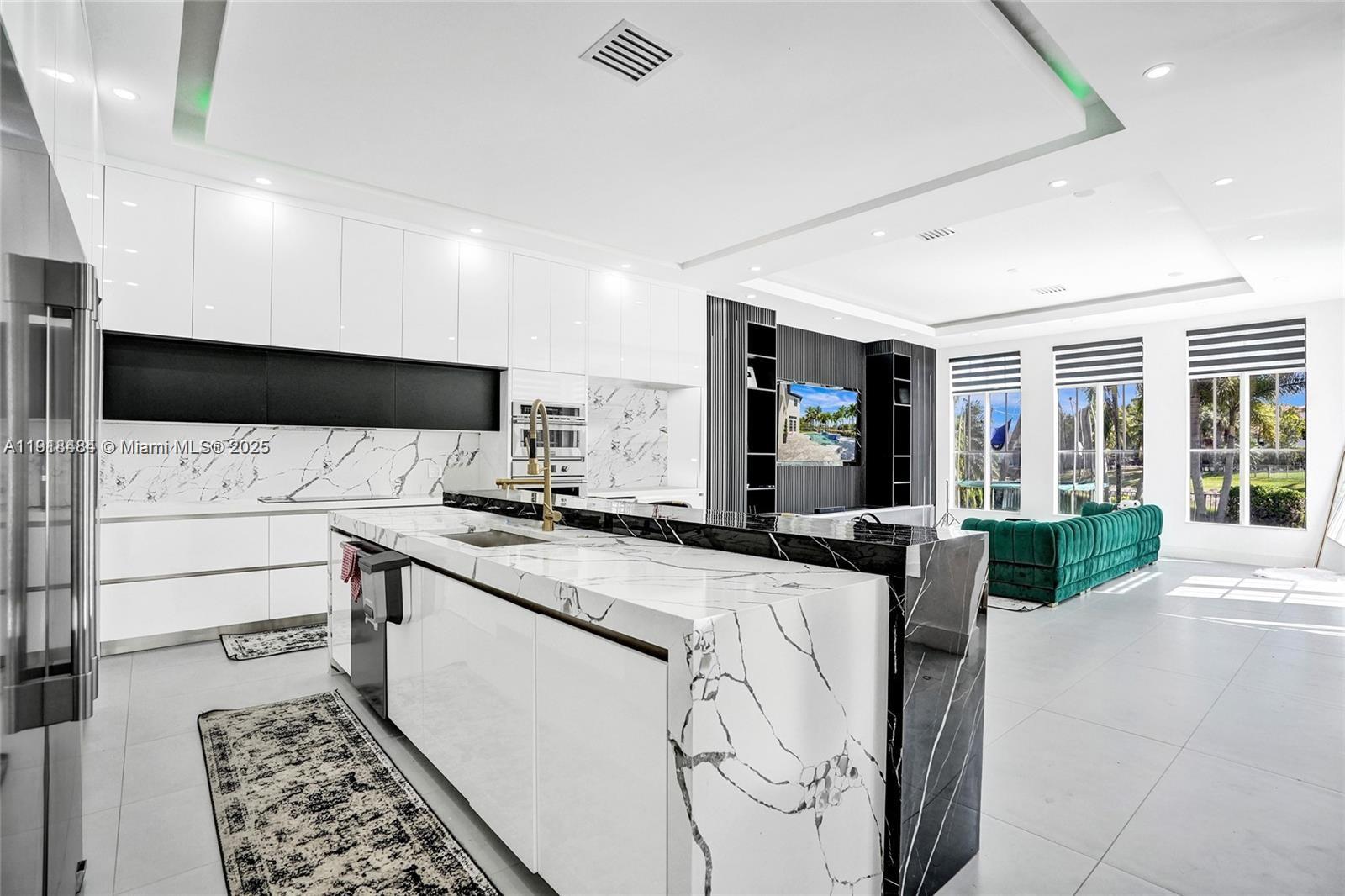 HERON BAY NORTHEAST - Residential