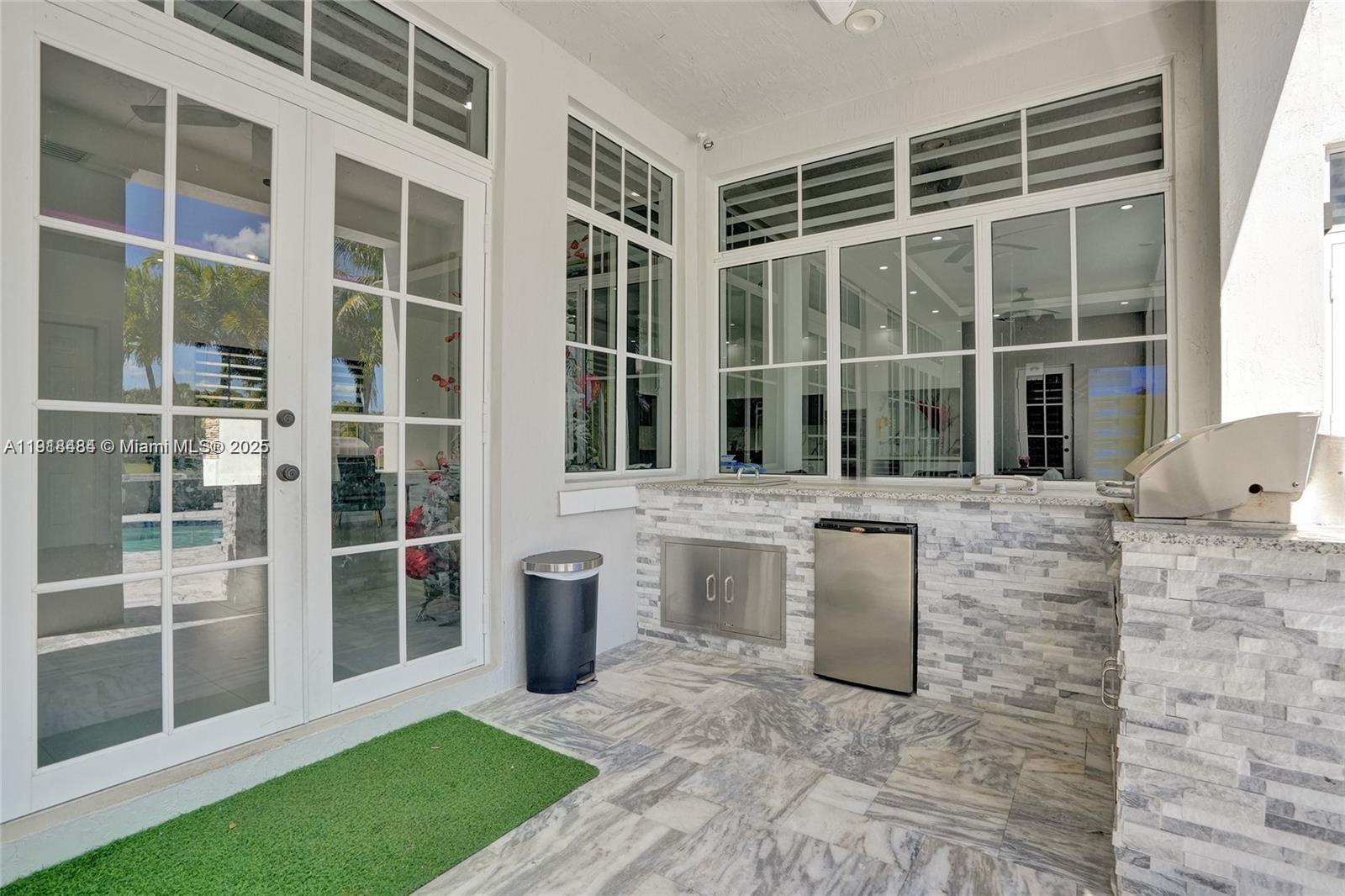 HERON BAY NORTHEAST - Residential