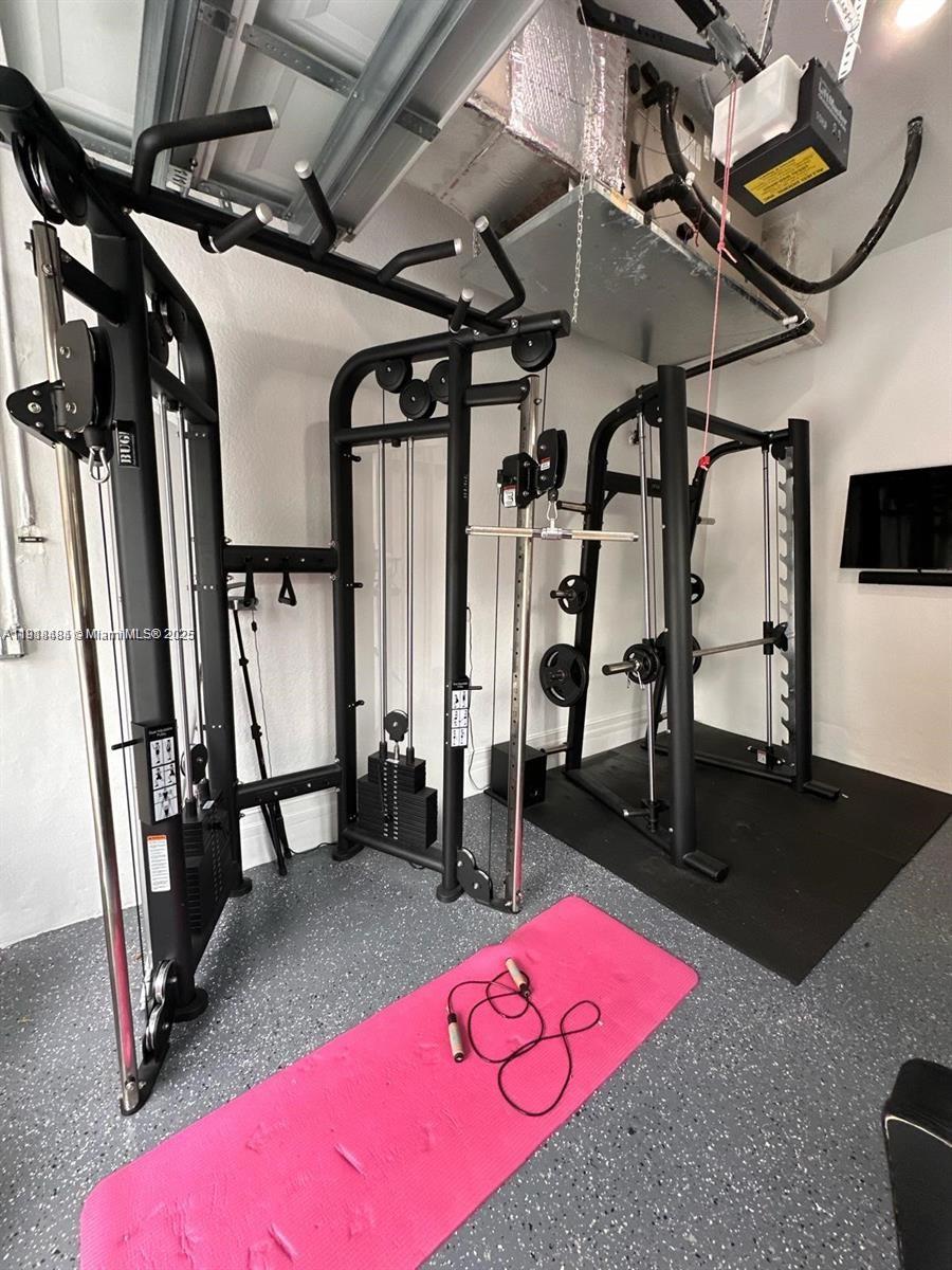 HERON BAY NORTHEAST - Residential