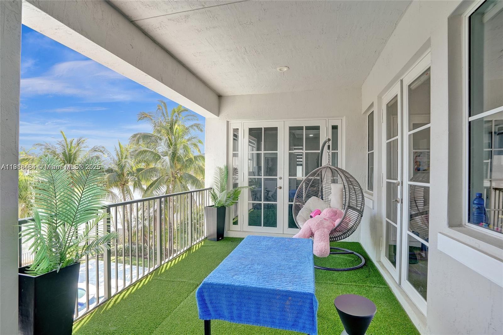 HERON BAY NORTHEAST - Residential