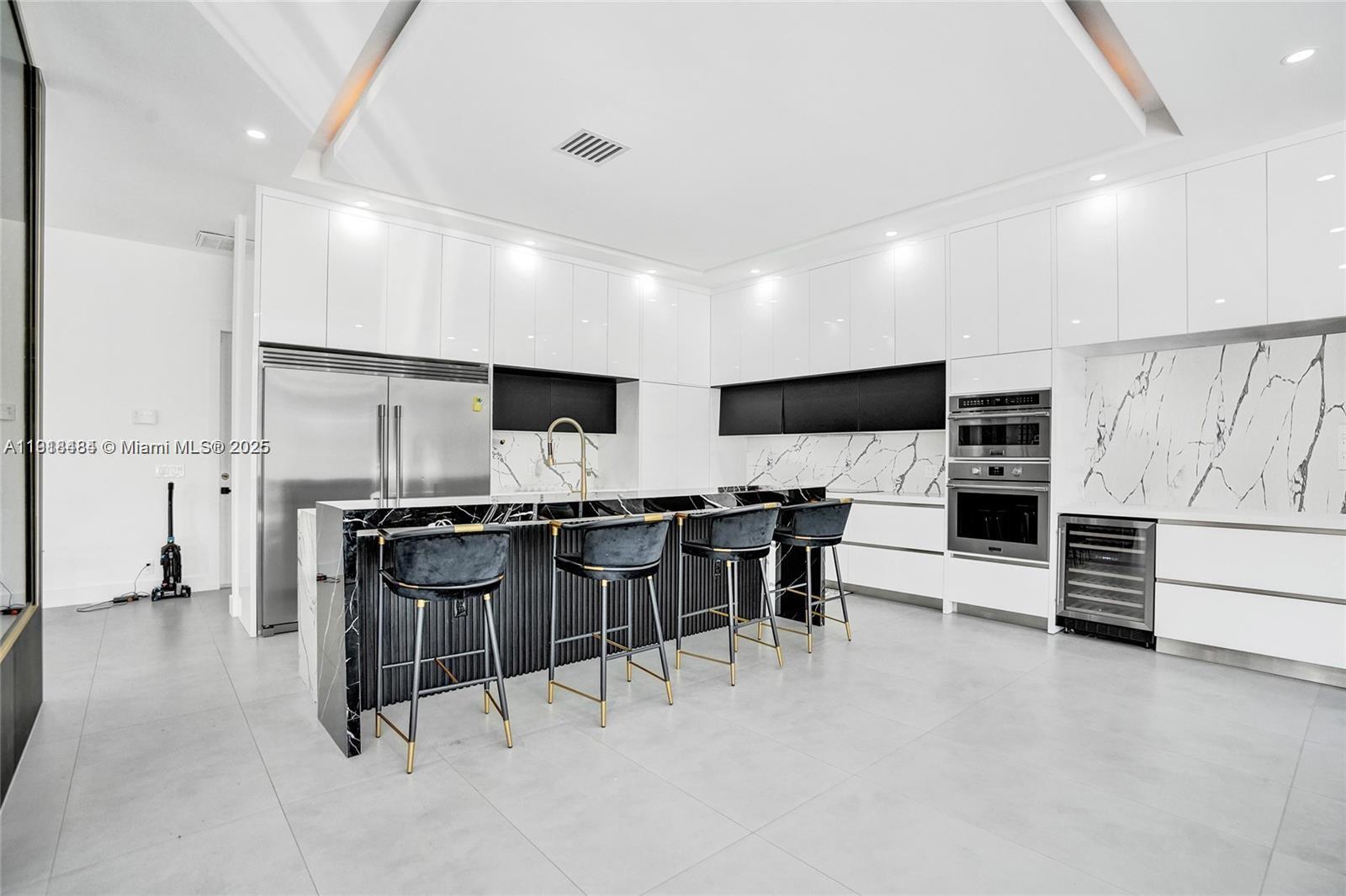 HERON BAY NORTHEAST - Residential