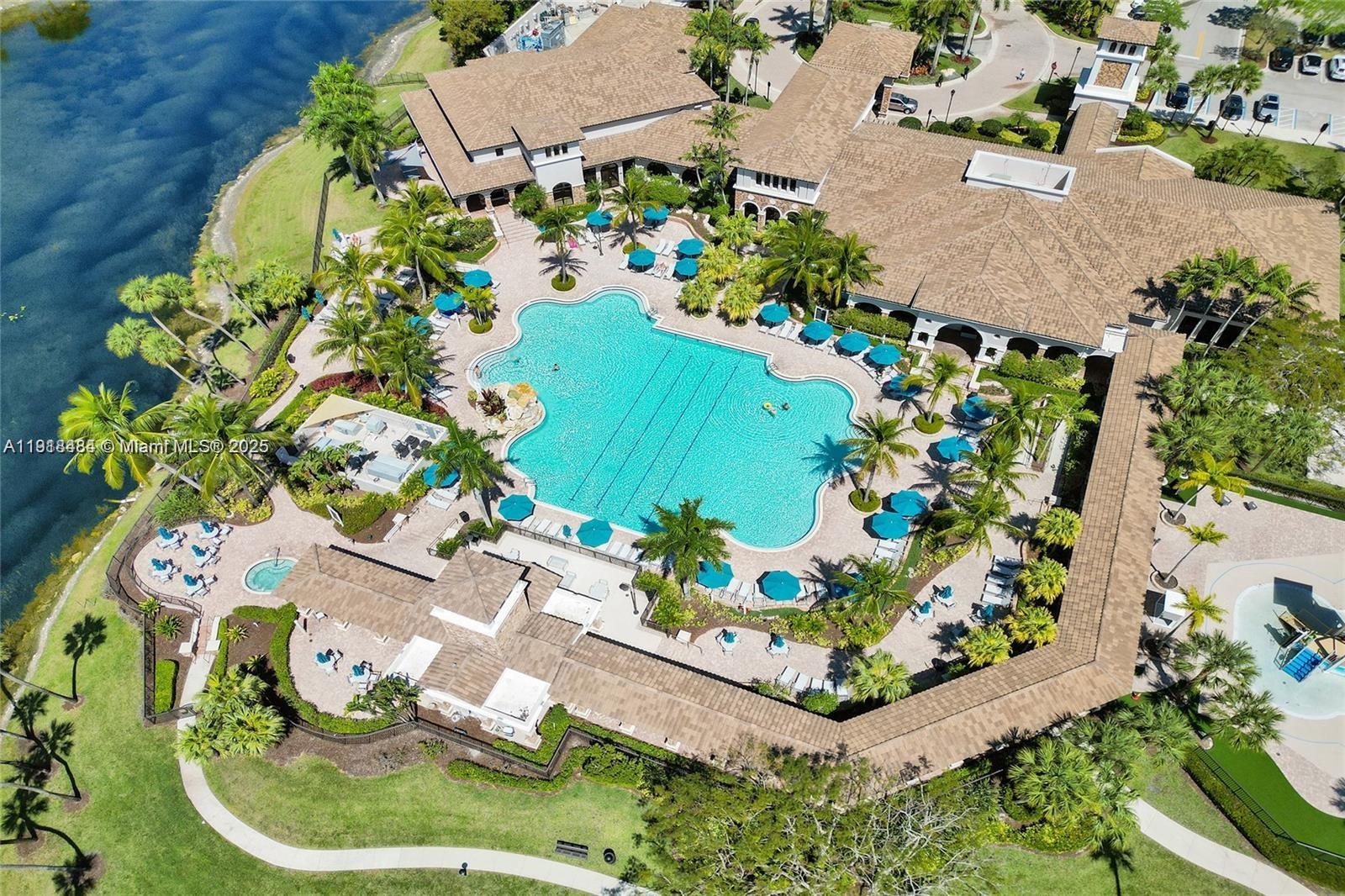 HERON BAY NORTHEAST - Residential