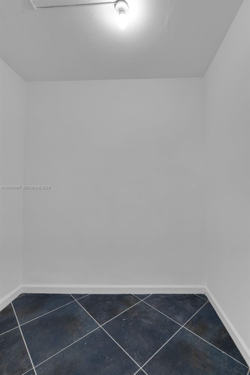 SANS SOUCI CONDO - Residential Lease