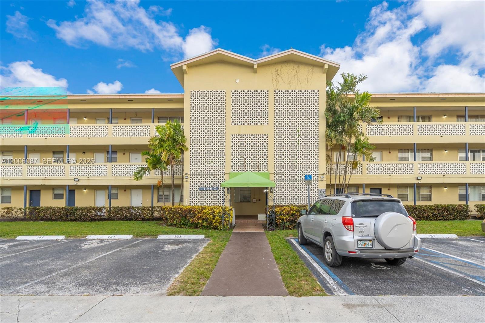 SANS SOUCI CONDO - Residential Lease