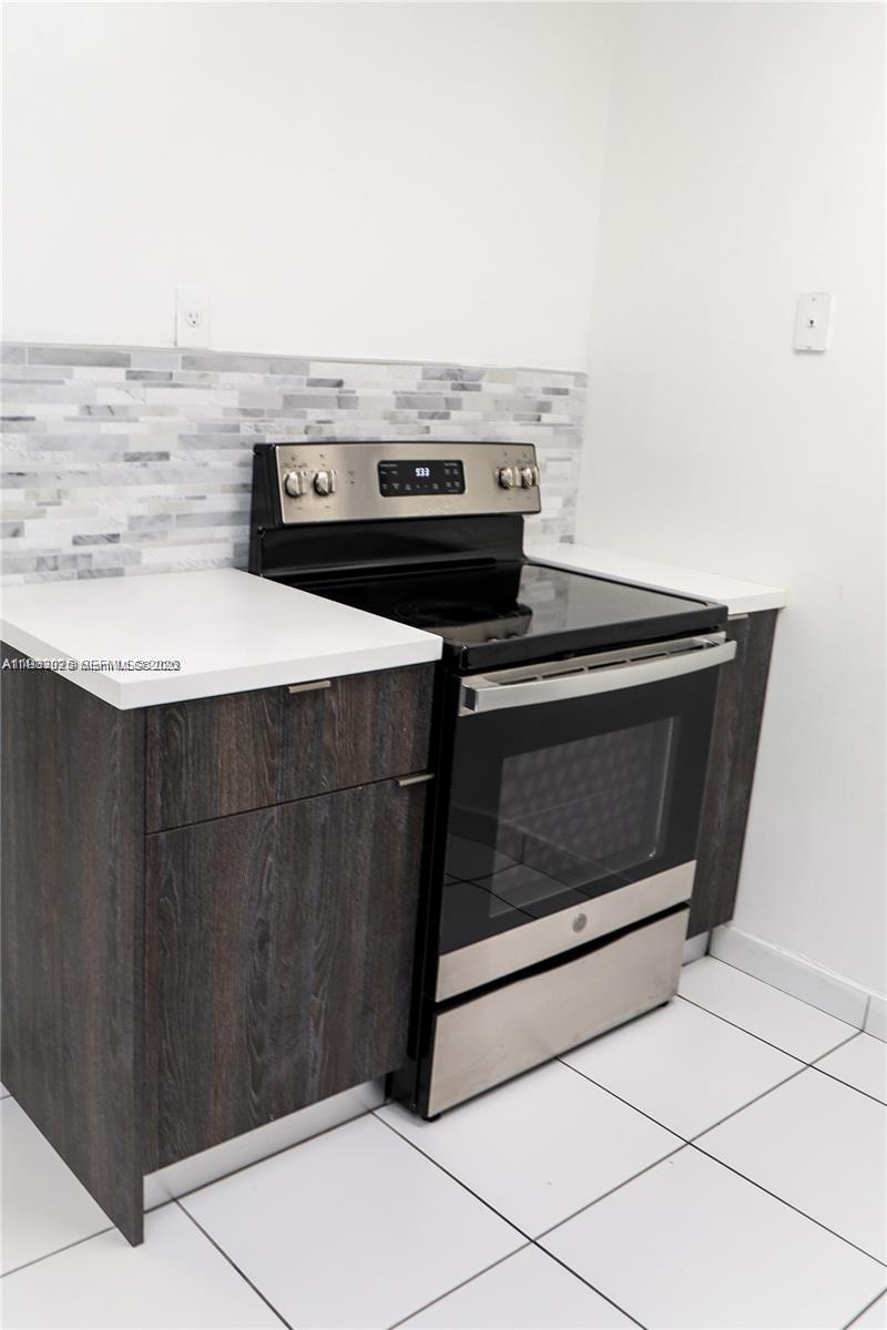 KENDALE WOODS NORTH CONDO - Residential