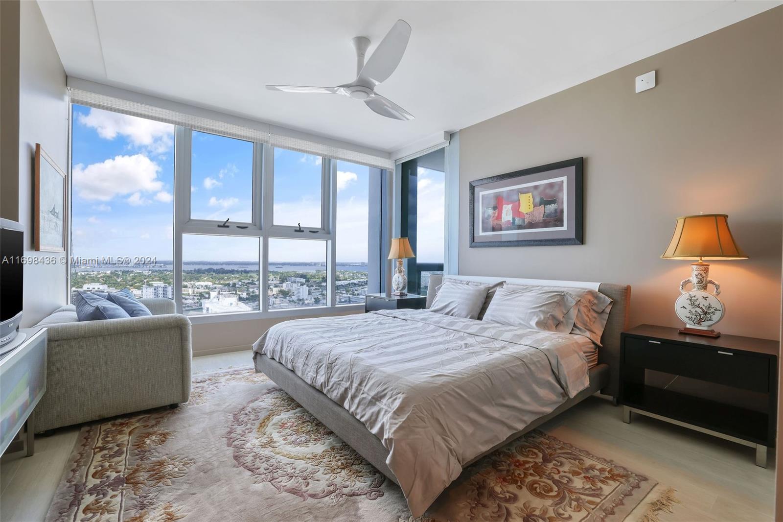 NORTH CARILLON BEACH COND - Residential