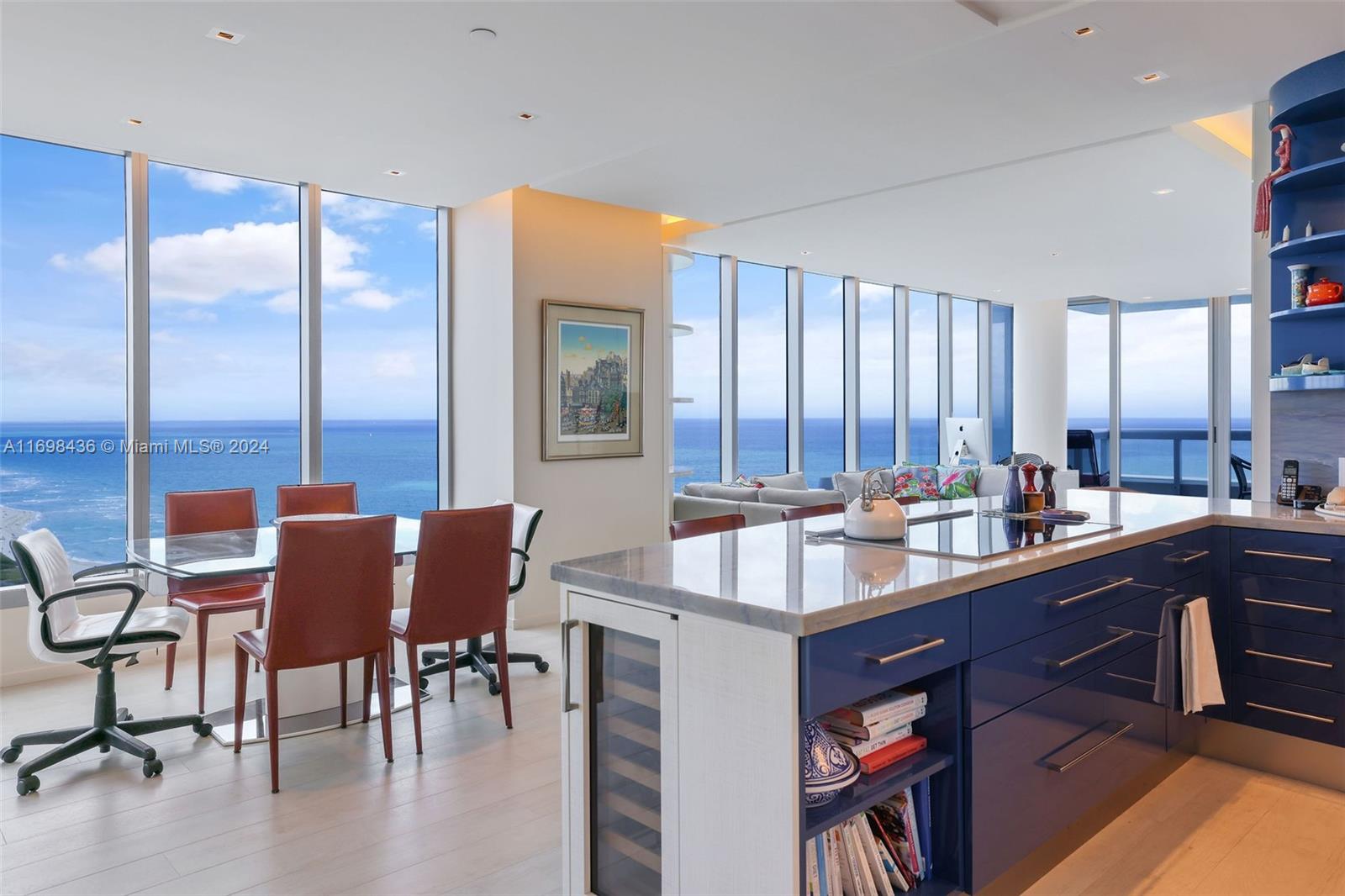 6899 Collins Ave 2804