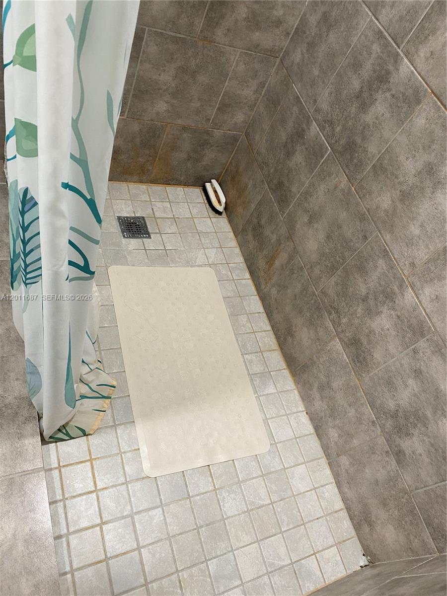 CORAL SPRINGS SUB NO 1 - Residential Lease