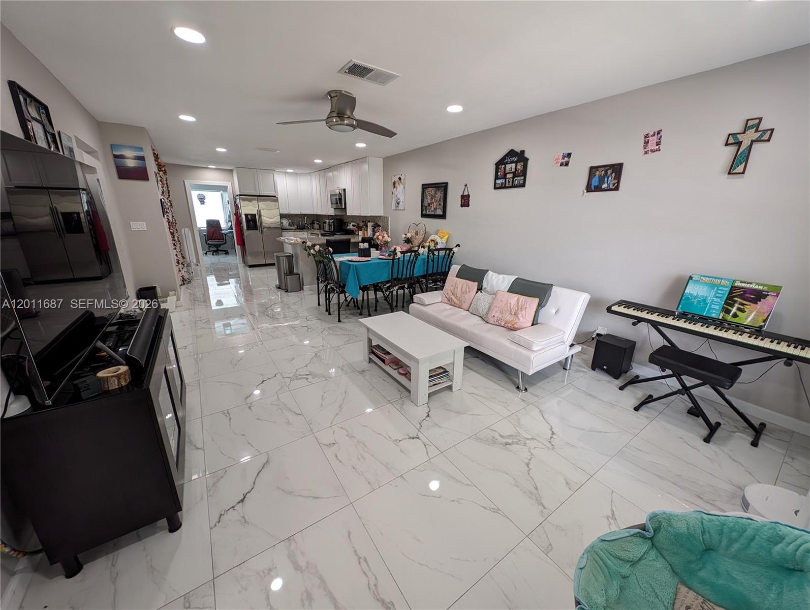 CORAL SPRINGS SUB NO 1 - Residential Lease