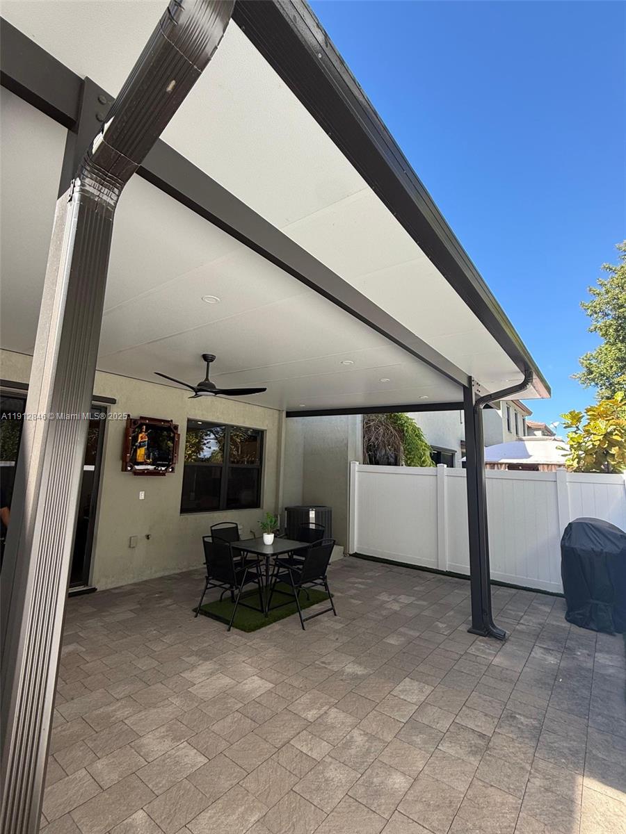 AQUABELLA SECTION ONE - Residential