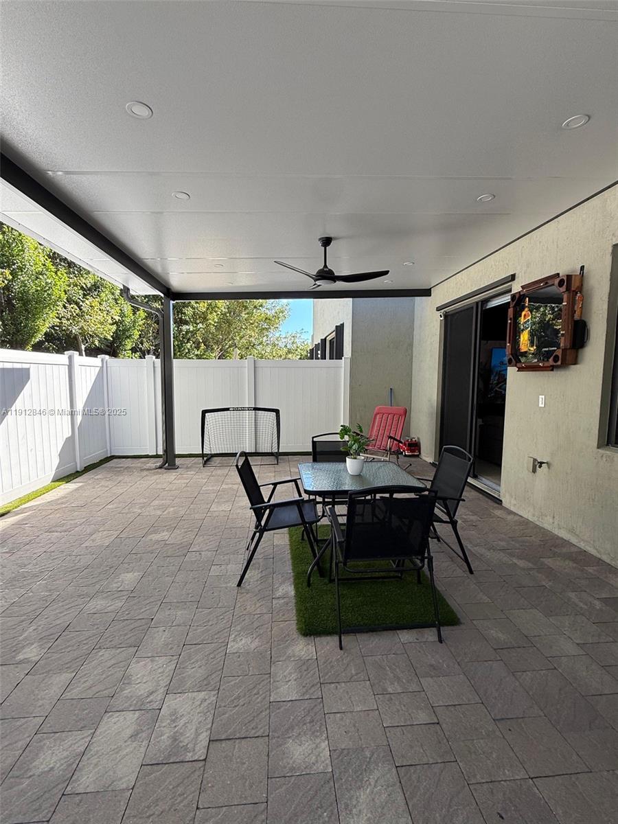 AQUABELLA SECTION ONE - Residential