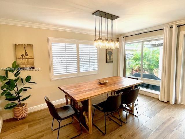 HOLLYWOOD LAKES SECTION - Residential