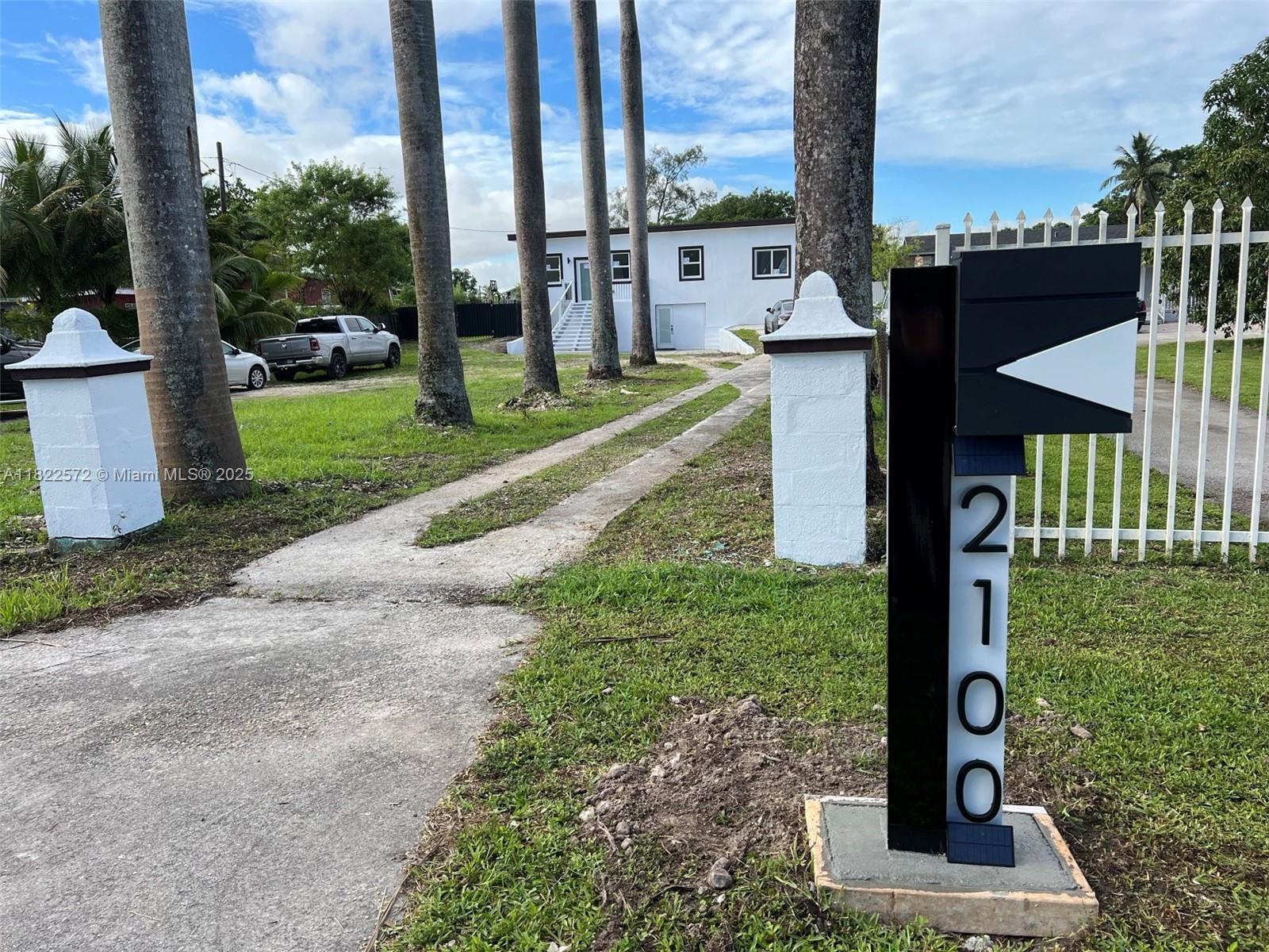 2100 Nw 107th St, Miami, Broward County, Florida - 4 Bedrooms  
2 Bathrooms - 