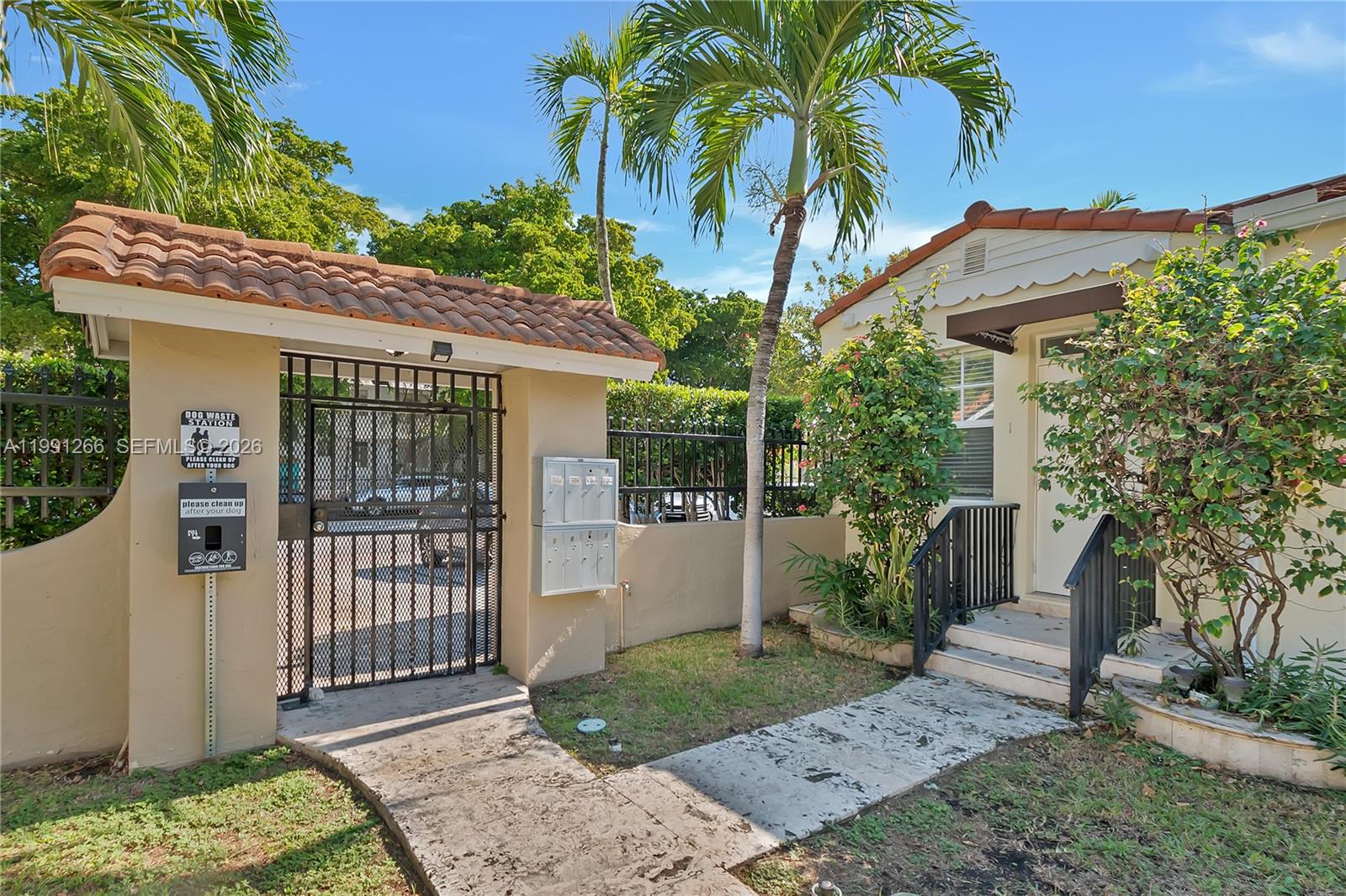 LENOX MANOR - Residential Lease