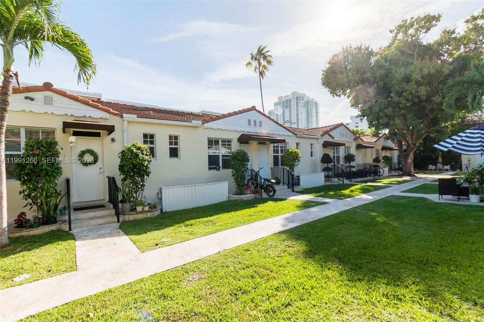 LENOX MANOR - Residential Lease