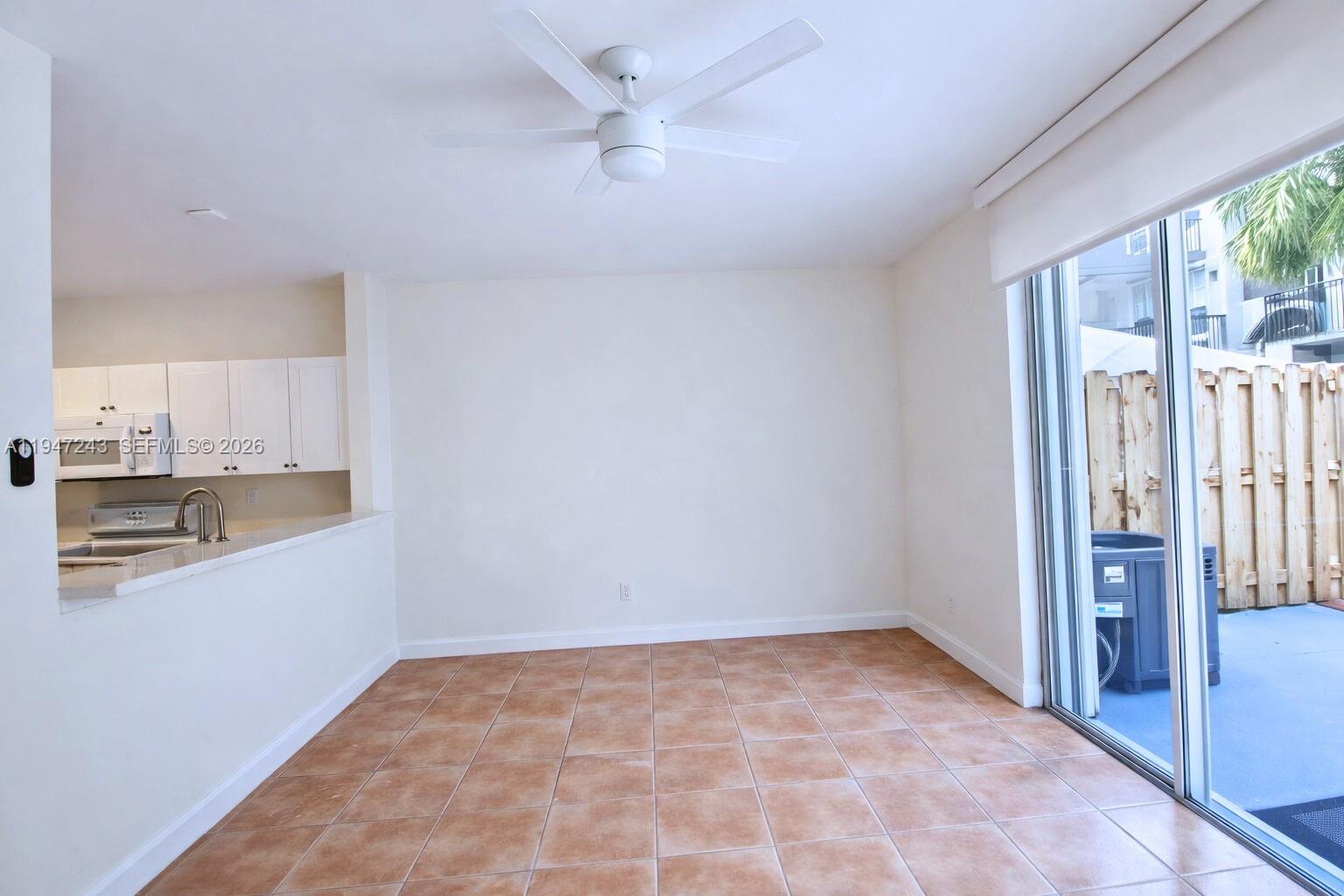 VILLAS AT NAUTICA ONE CON - Residential