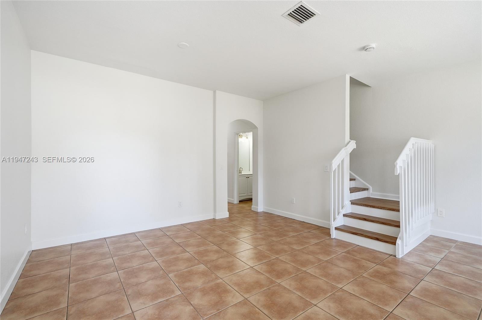 VILLAS AT NAUTICA ONE CON - Residential