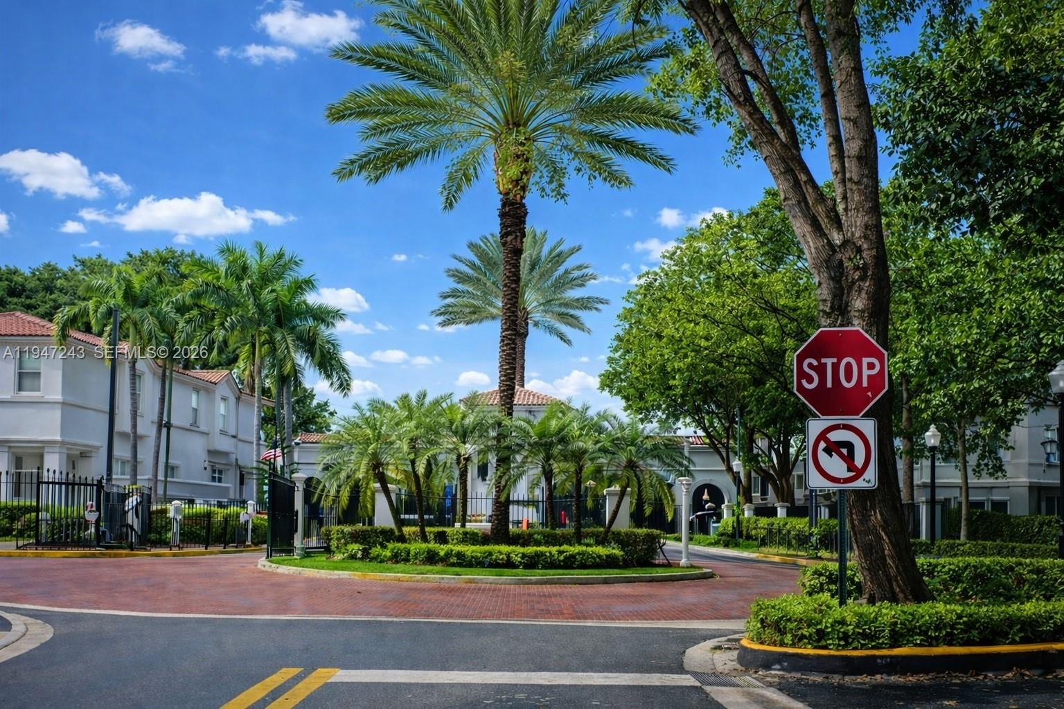 VILLAS AT NAUTICA ONE CON - Residential