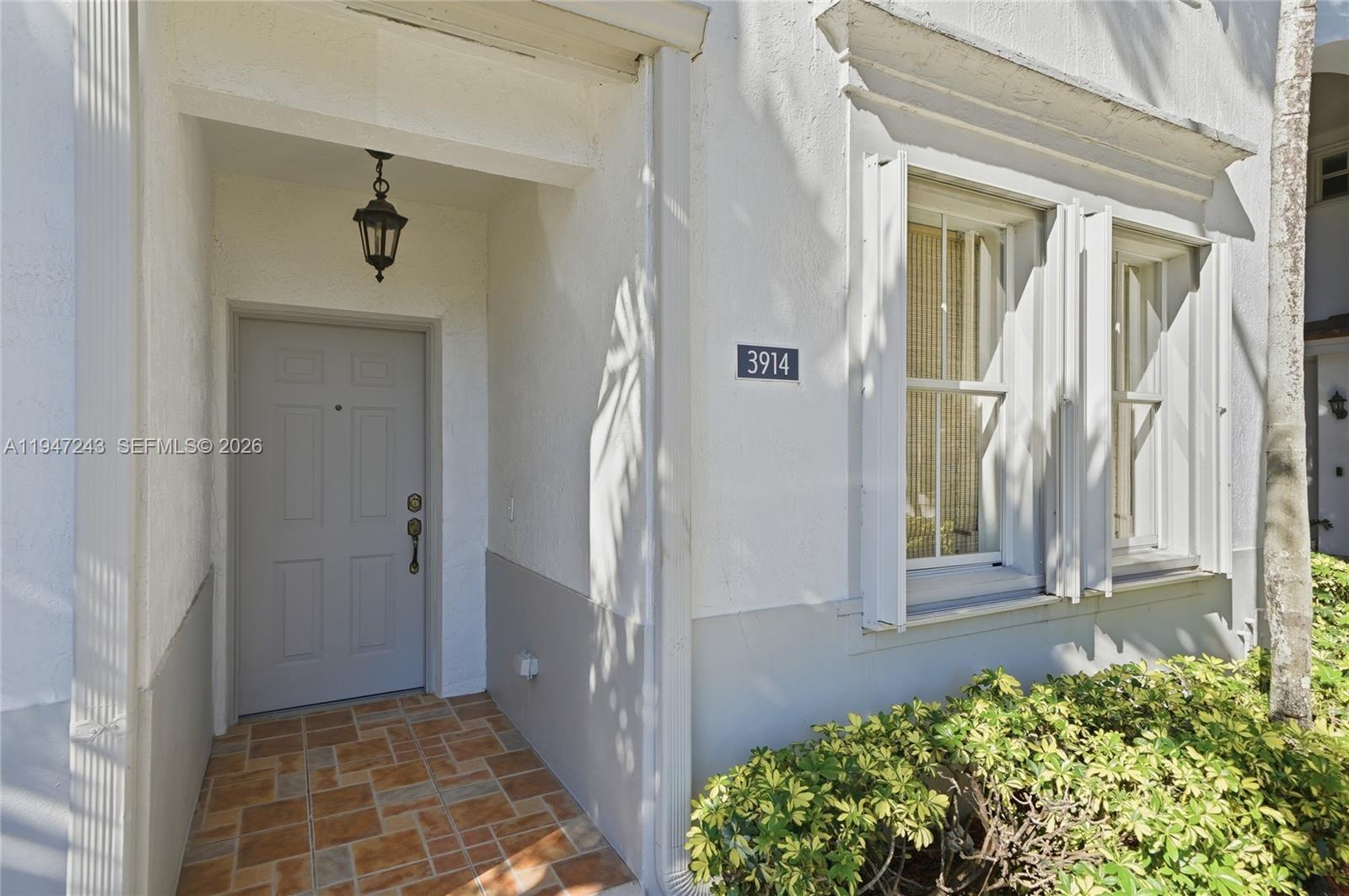 VILLAS AT NAUTICA ONE CON - Residential