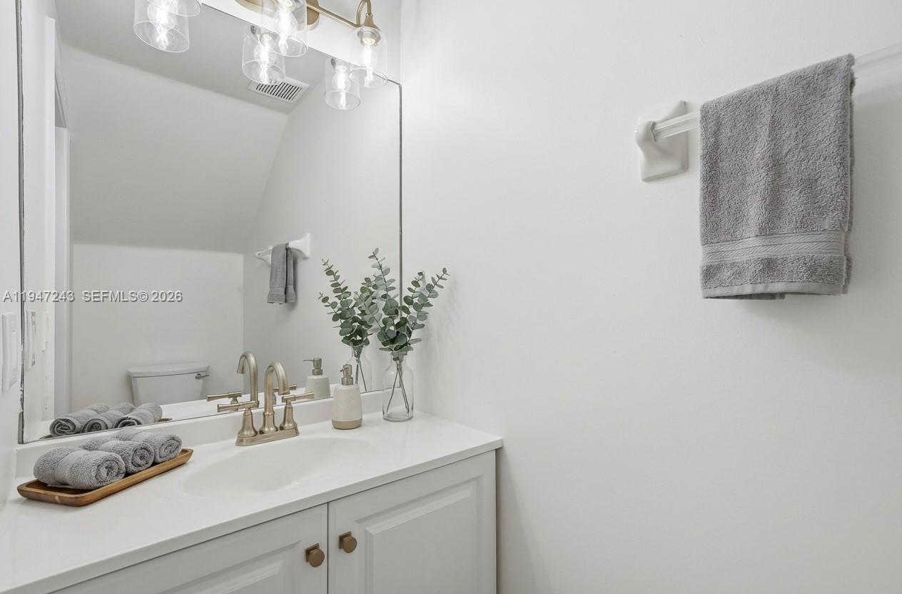 VILLAS AT NAUTICA ONE CON - Residential