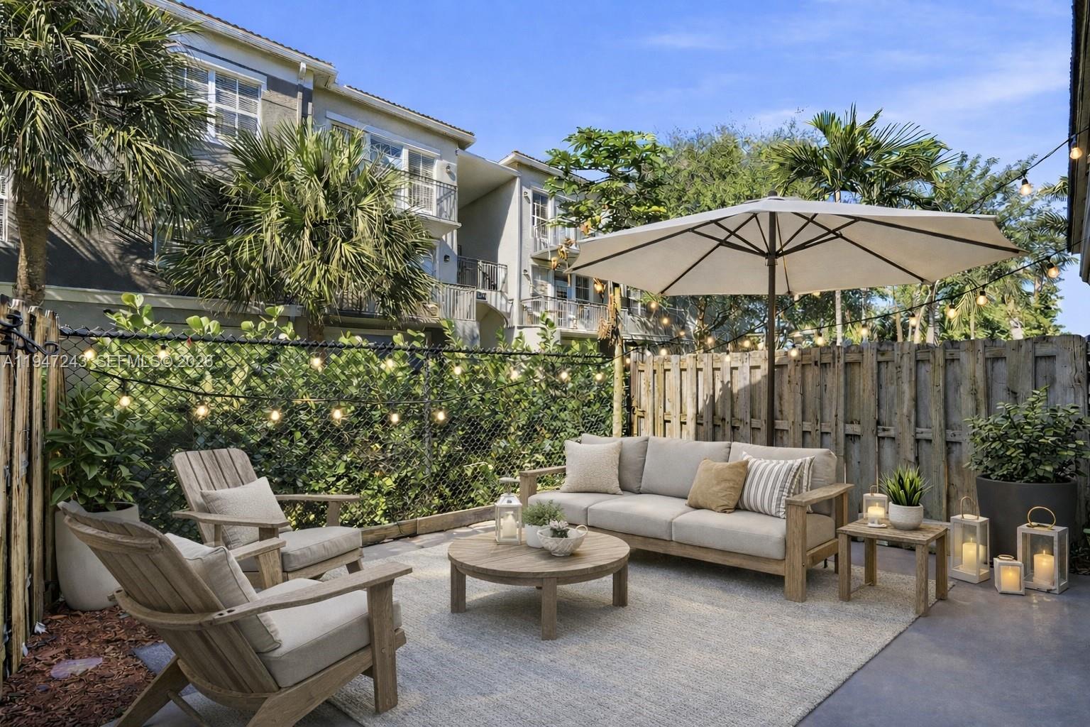 VILLAS AT NAUTICA ONE CON - Residential