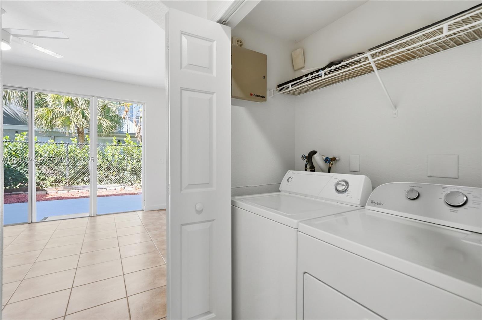 VILLAS AT NAUTICA ONE CON - Residential