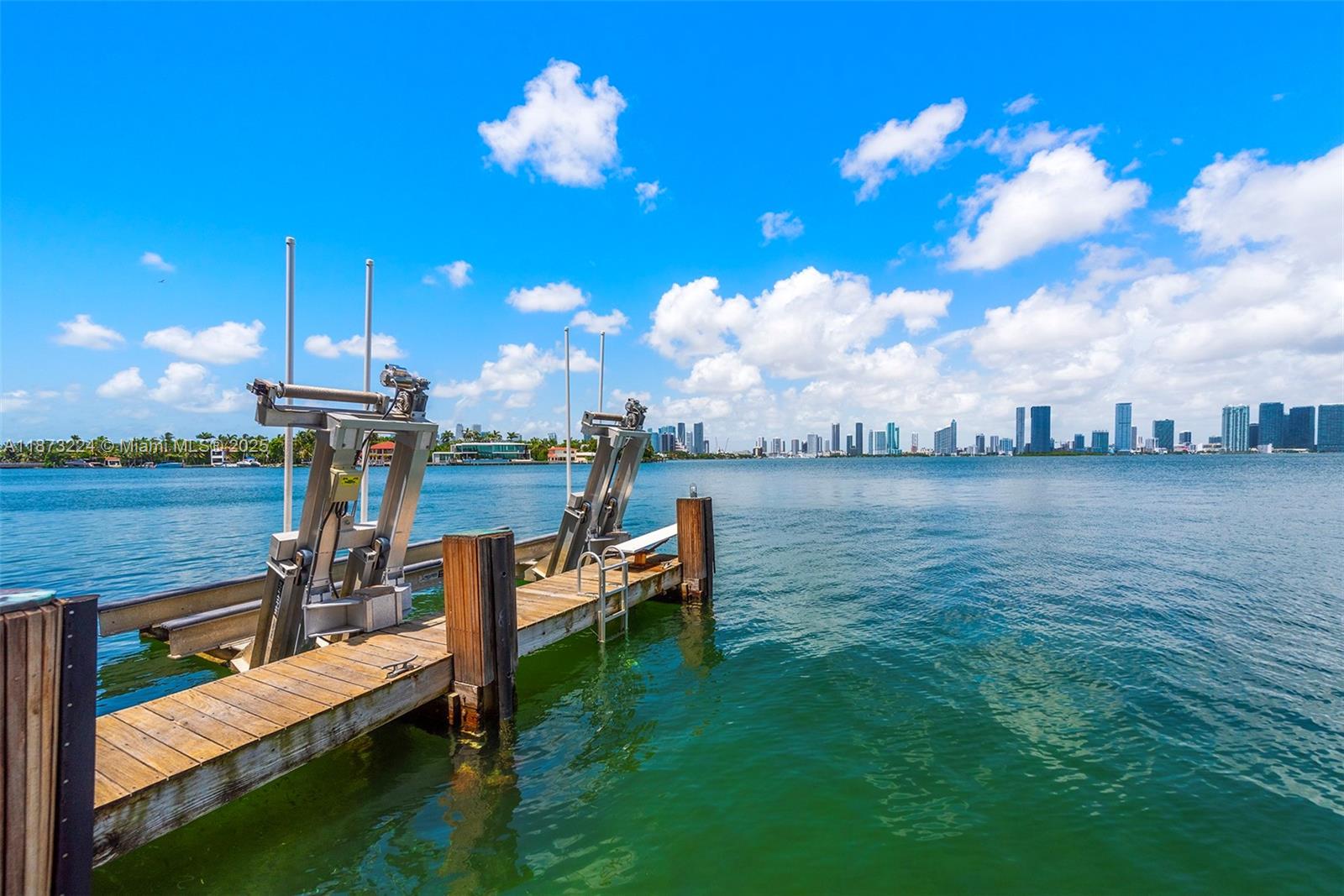 DI LIDO ISLAND - Residential Lease