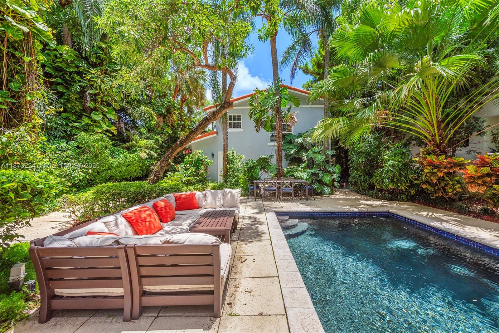 DI LIDO ISLAND - Residential Lease