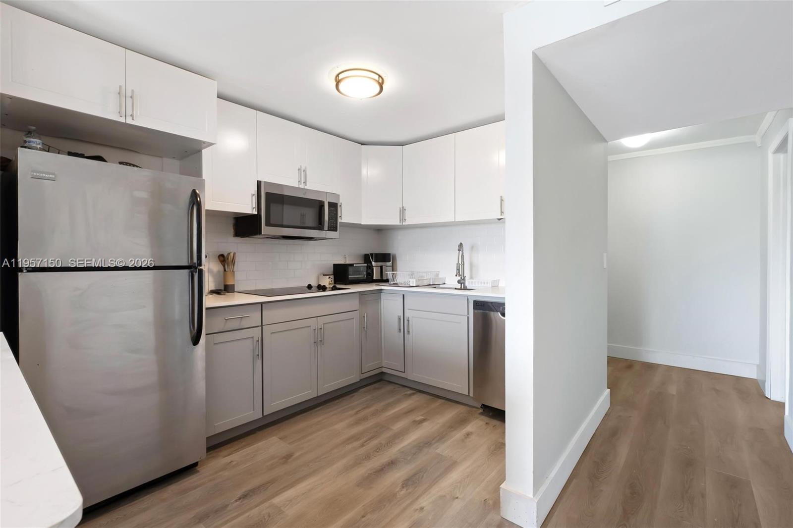 SUNSHORES CONDO - Residential