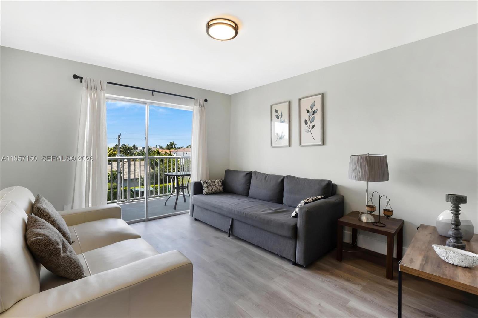 SUNSHORES CONDO - Residential