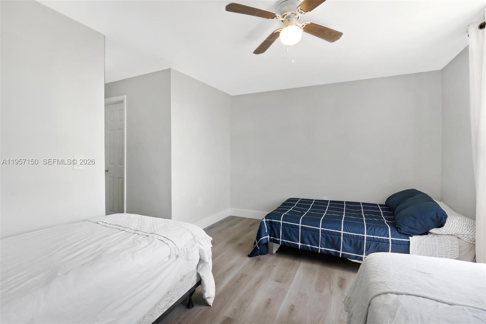 SUNSHORES CONDO - Residential