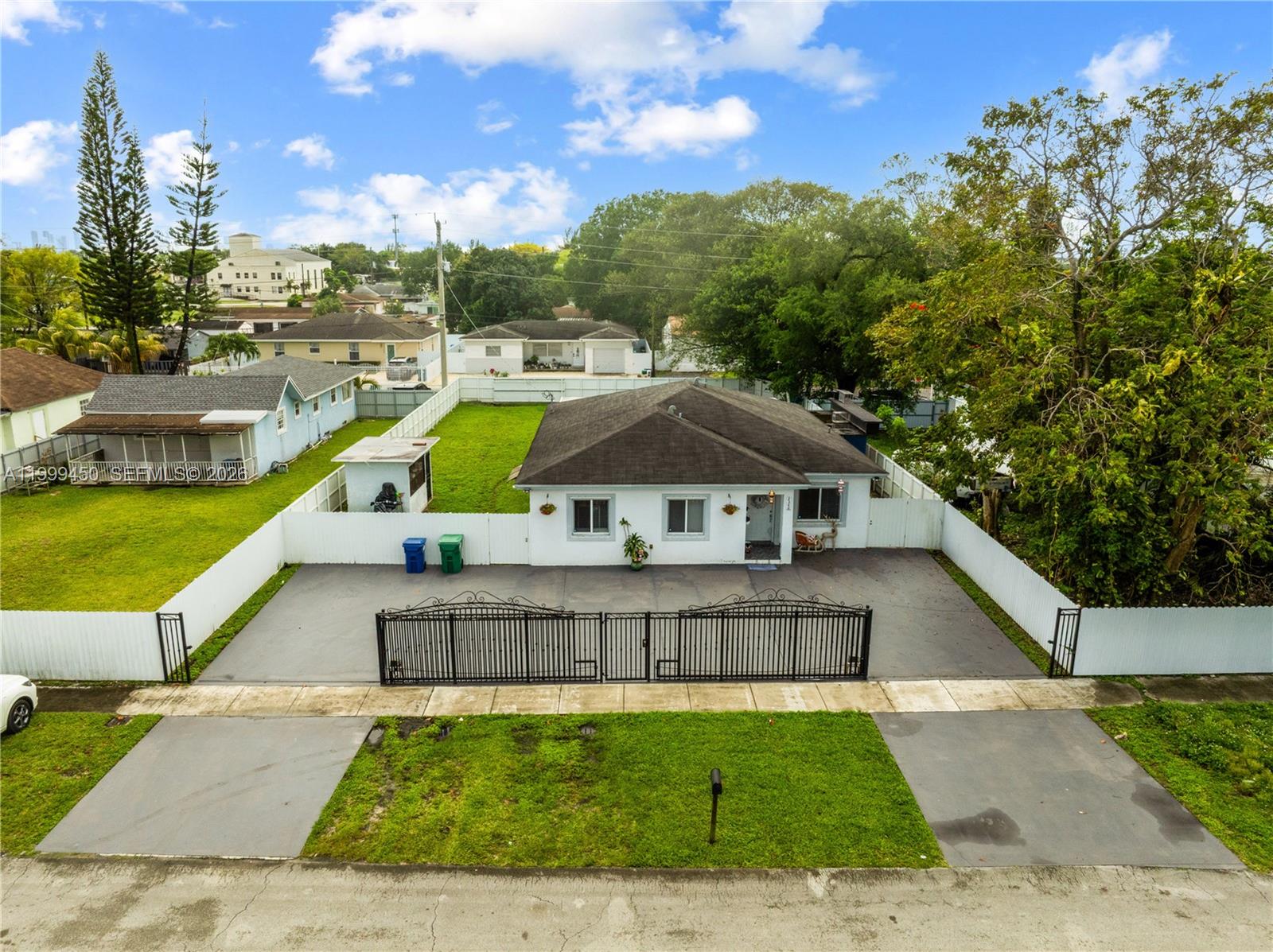 AVOCADO PARK - Residential