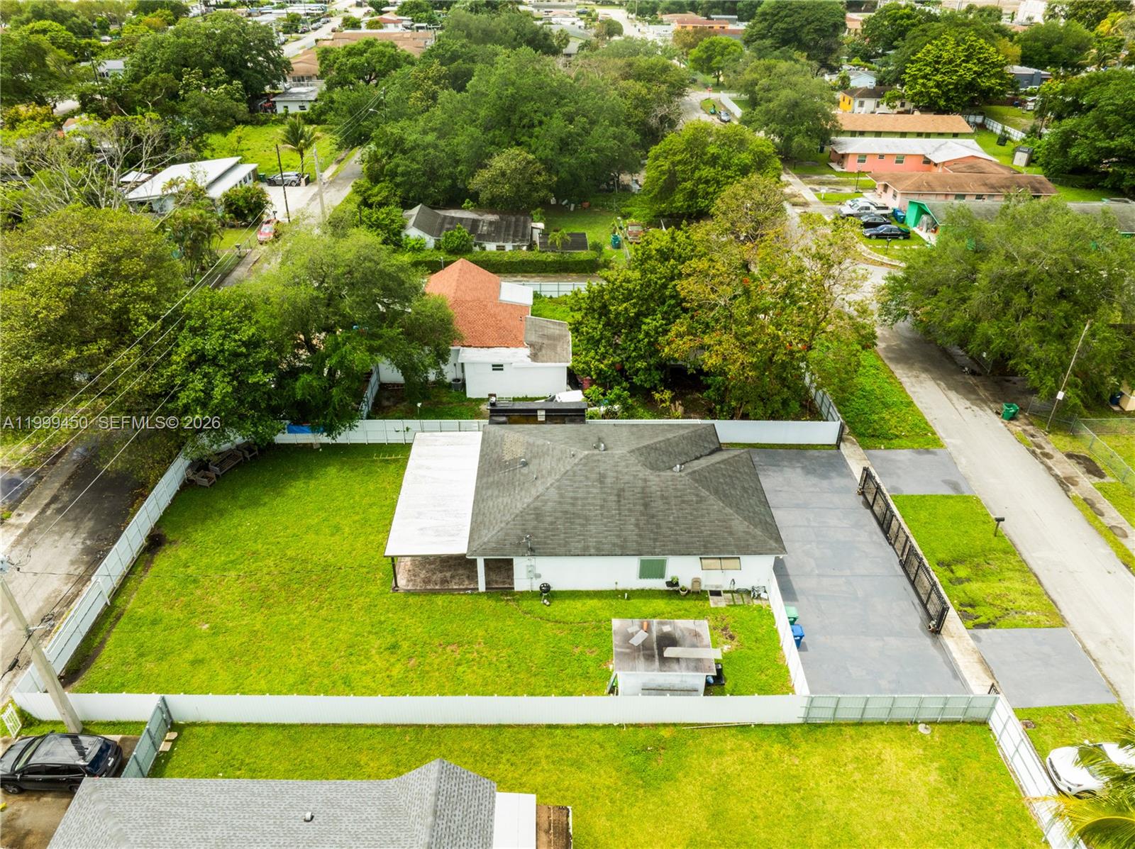 AVOCADO PARK - Residential