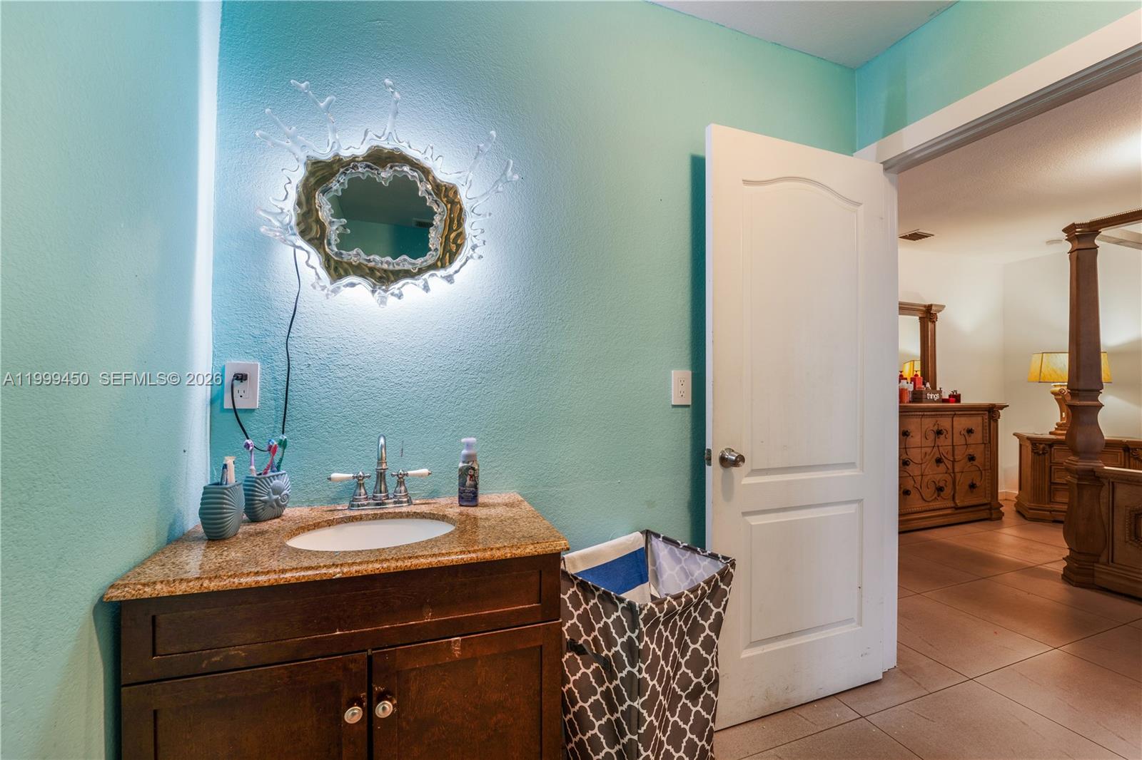 AVOCADO PARK - Residential