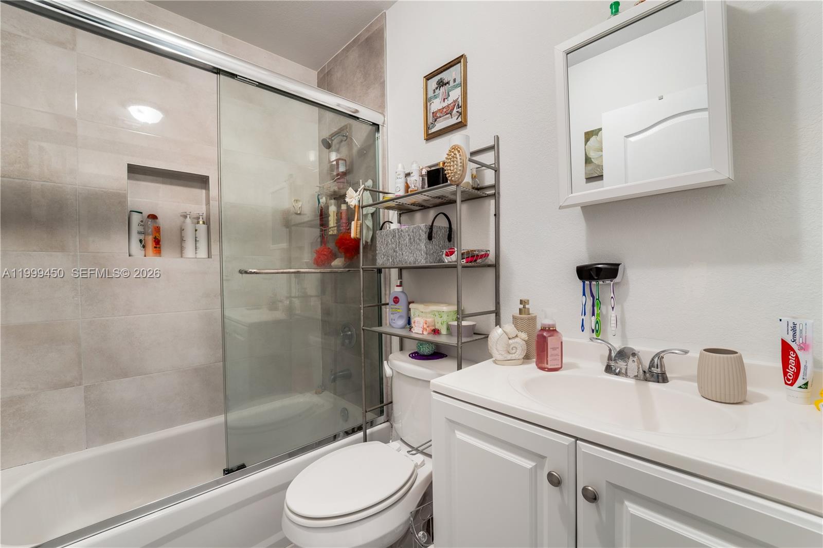 AVOCADO PARK - Residential