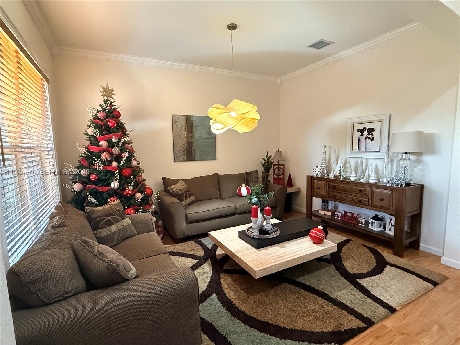 SECTOR 7-PARCEL Q - Residential Lease