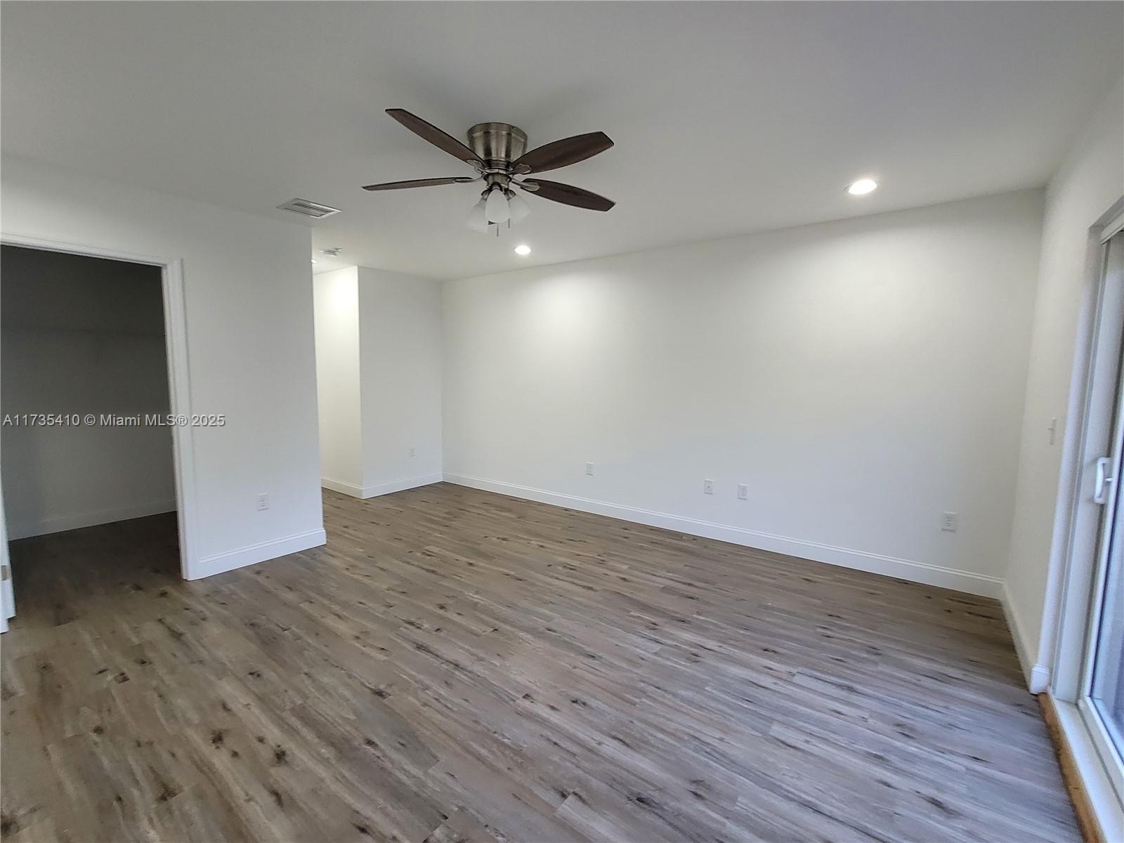 Taylor Creek Manor - Residential