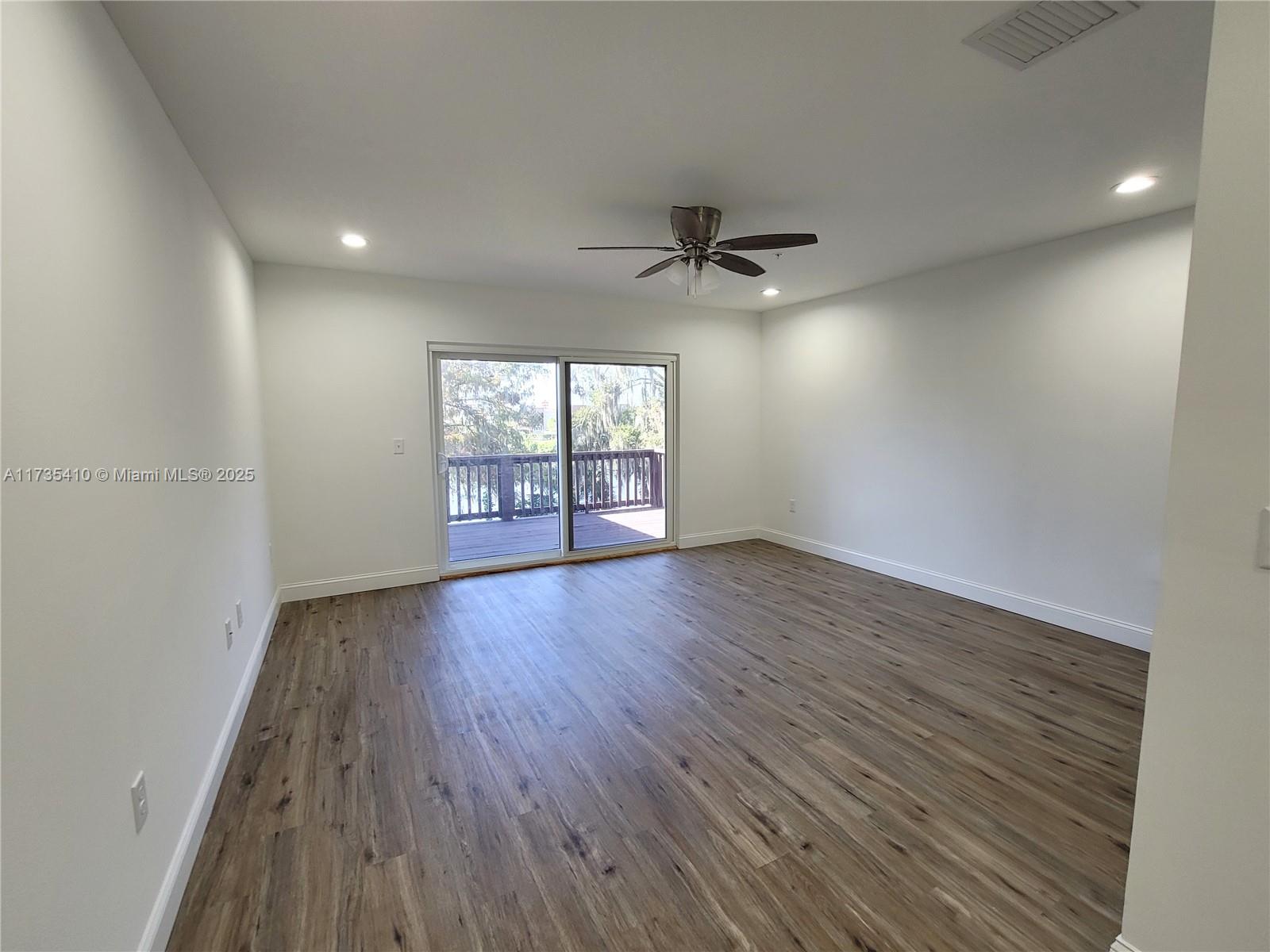 Taylor Creek Manor - Residential