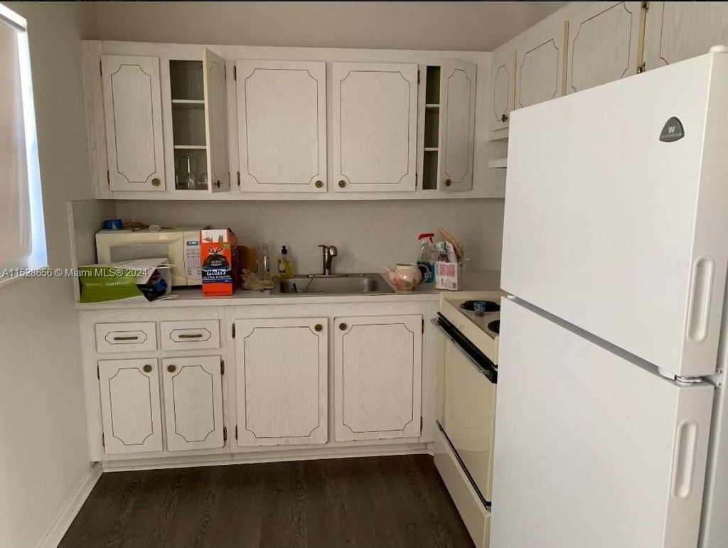 Photo of 584 N Mansfield Fld #N, Boca Raton, FL 33434 (MLS # A11528656)