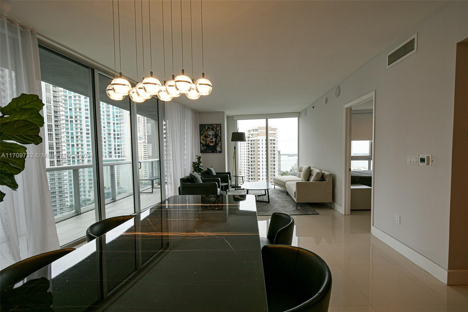 495 Brickell Ave 1902