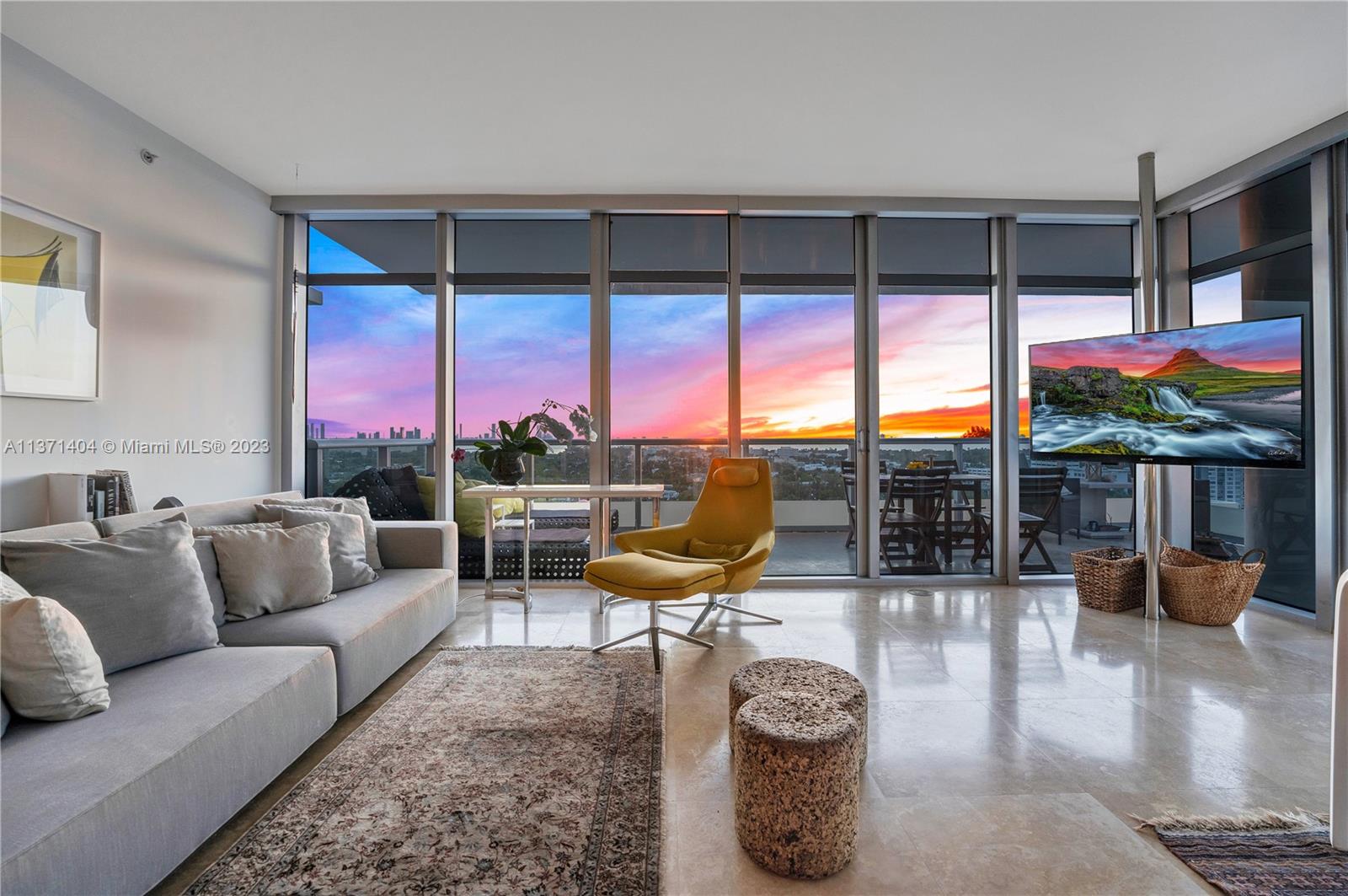 THE CARIBBEAN CONDO - Residential